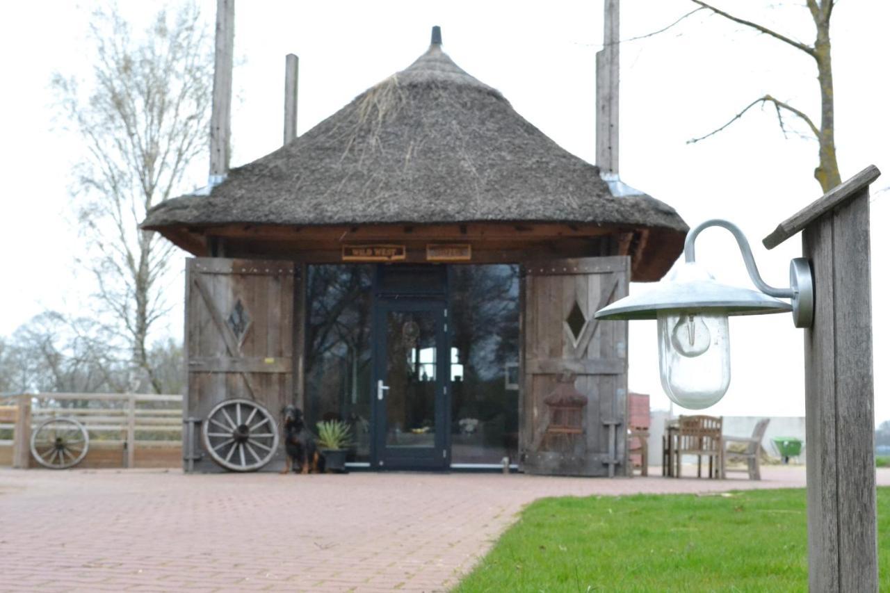 Wildwestruurlo Villa Exterior photo