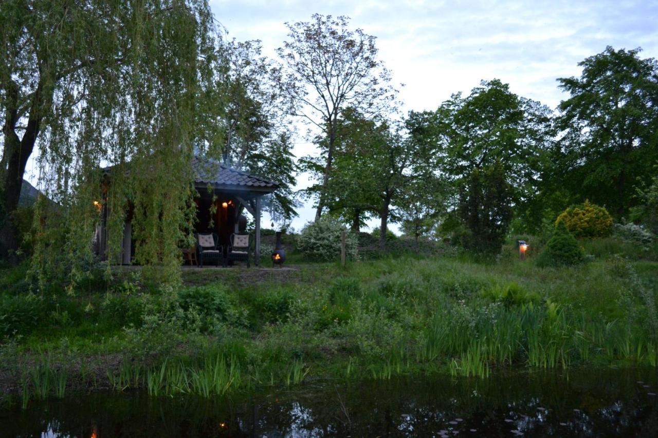 Wildwestruurlo Villa Exterior photo